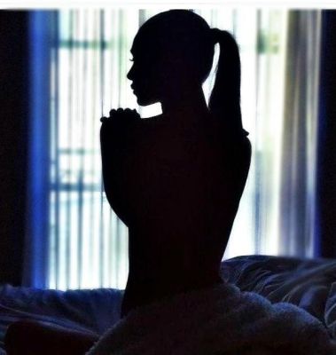 Развратная шлюха Милана