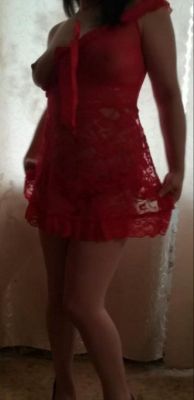 Молоденькая шлюха Яночка, от 3000 руб. в час, закажите онлайн