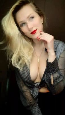 Оля — проститутка для семейных пар, рост:  172, вес:  63